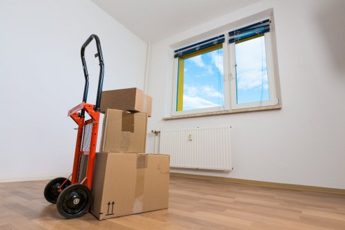 Closing the unit and returning keys after storage term ends